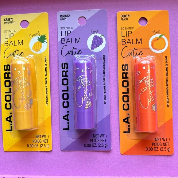 LIP BALM SCENTED IN PINEAPPLE ๐ GRAPE ๐ PEACH ๐ - Picture 1 of 5